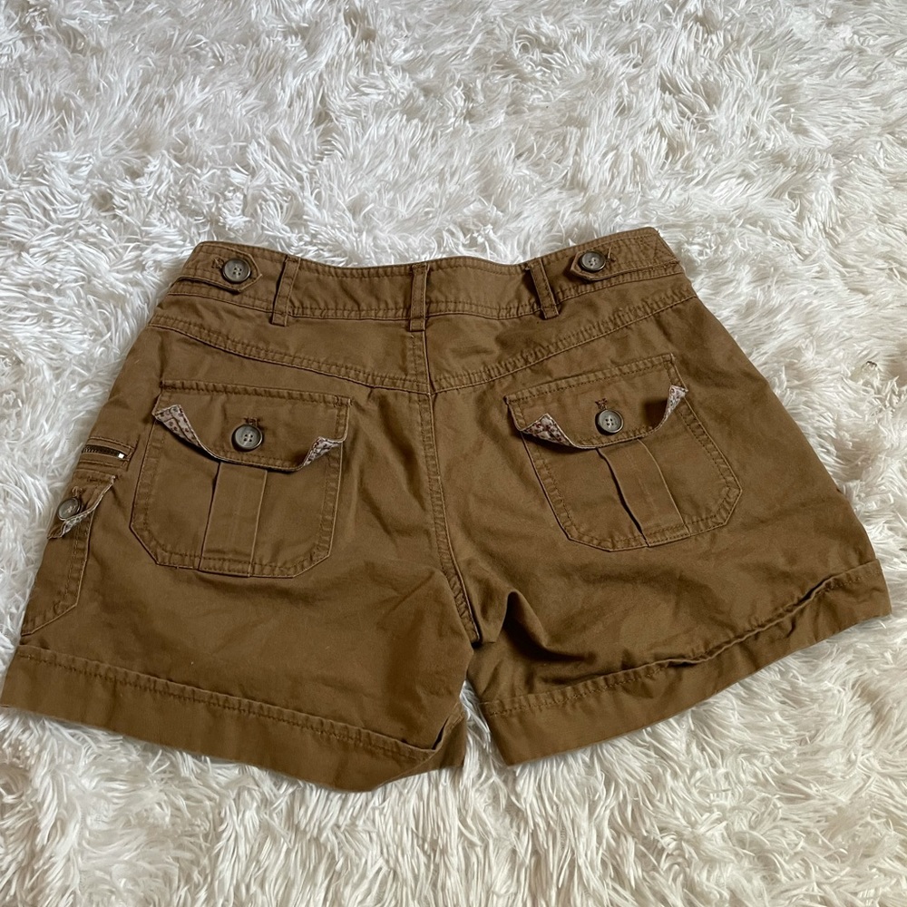 Mango Shorts - Picture 3 of 3
